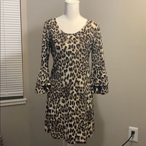 Evereve Allison Joy Leopard Print 3/4 Flutter Sleeve Dress S - Picture 2 of 6